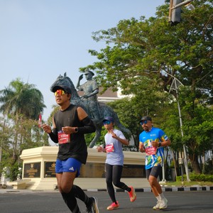 Race photo from SURABAYA ISOPLUS MARATHON 2026