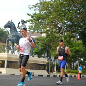 Race photo from SURABAYA ISOPLUS MARATHON 2026