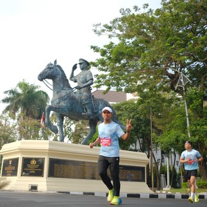 Race photo from SURABAYA ISOPLUS MARATHON 2026