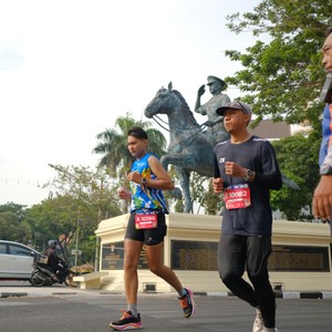 Race photo from SURABAYA ISOPLUS MARATHON 2026