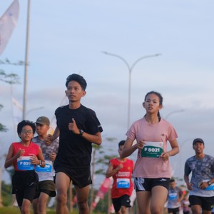 Race photo from KEDIRI HALF MARATHON 2026