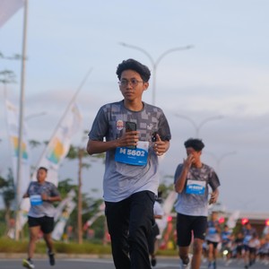 Race photo from KEDIRI HALF MARATHON 2026