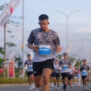 Race photo from KEDIRI HALF MARATHON 2026