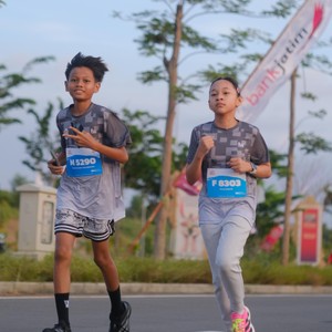 Race photo from KEDIRI HALF MARATHON 2026