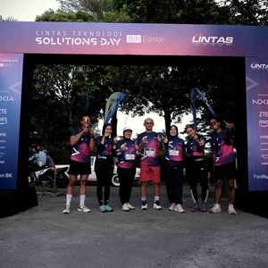 Race photo from LINTAS TEKNOLOGI SOLUTIONS DAY