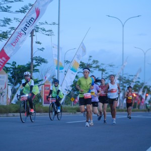 Race photo from KEDIRI HALF MARATHON 2026