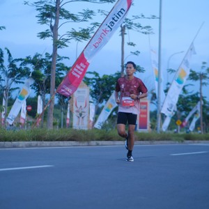 Race photo from KEDIRI HALF MARATHON 2026