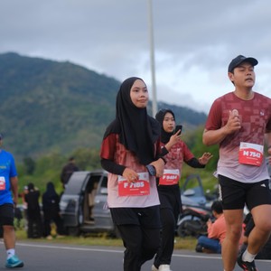 Race photo from KEDIRI HALF MARATHON 2026