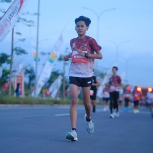 Race photo from KEDIRI HALF MARATHON 2026