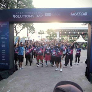 Race photo from LINTAS TEKNOLOGI SOLUTIONS DAY