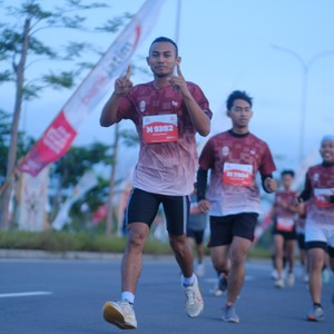 Race photo from KEDIRI HALF MARATHON 2026