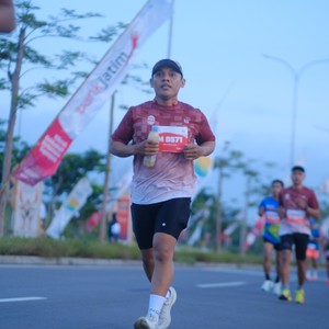 Race photo from KEDIRI HALF MARATHON 2026