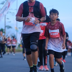 Race photo from KEDIRI HALF MARATHON 2026