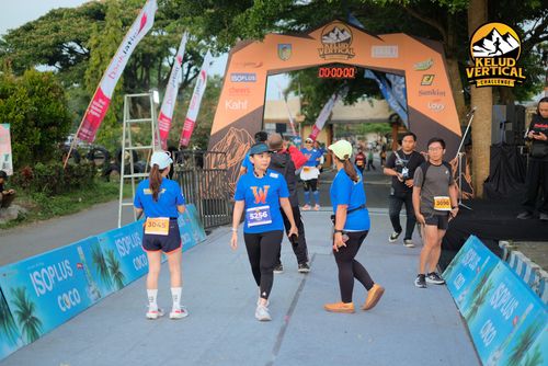 Race photo from Kelud Vertical Challenge 2024