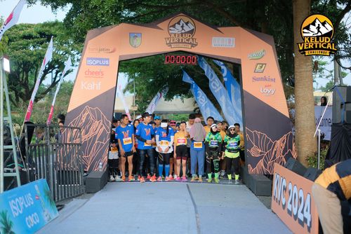Race photo from Kelud Vertical Challenge 2024