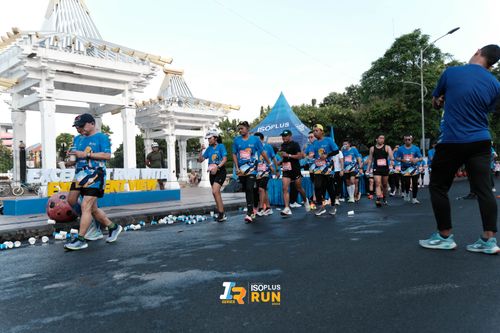 Race photo from Isoplus Run 2024 Surabaya