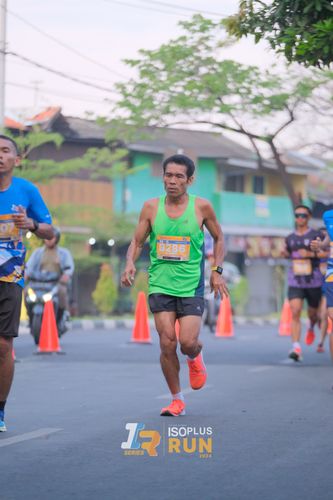 Race photo from Isoplus Run 2024 Surabaya