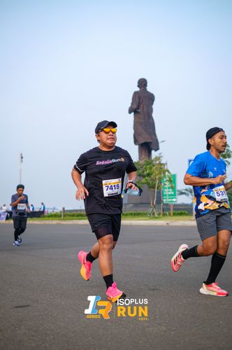 Race photo from ISOPlus Run 2024 Jakarta