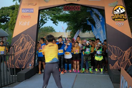Race photo from Kelud Vertical Challenge 2024
