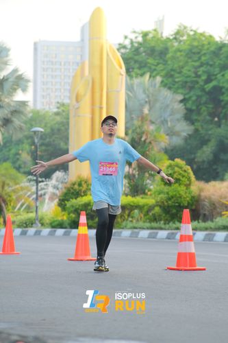 Race photo from Isoplus Run 2024 Surabaya
