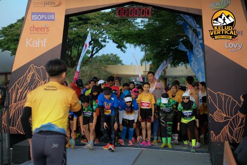 Race photo from Kelud Vertical Challenge 2024