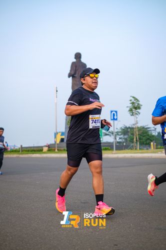 Race photo from ISOPlus Run 2024 Jakarta