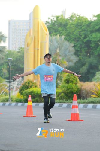 Race photo from Isoplus Run 2024 Surabaya