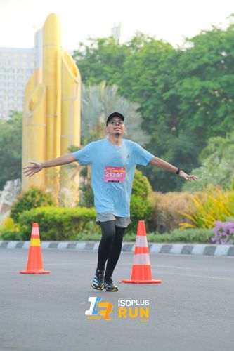 Race photo from Isoplus Run 2024 Surabaya