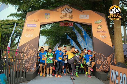 Race photo from Kelud Vertical Challenge 2024