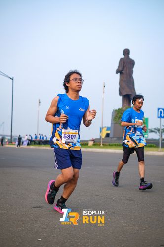 Race photo from ISOPlus Run 2024 Jakarta