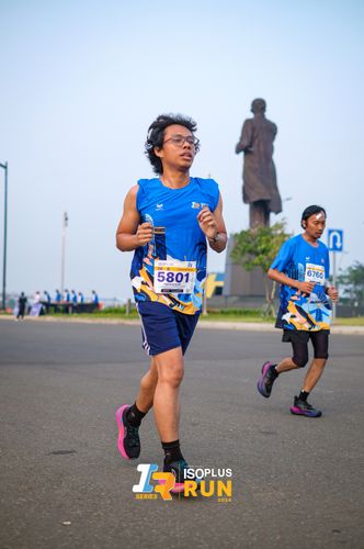 Race photo from ISOPlus Run 2024 Jakarta