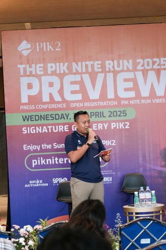 Race photo from PIK NITE RUN VIBES