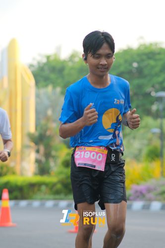 Race photo from Isoplus Run 2024 Surabaya