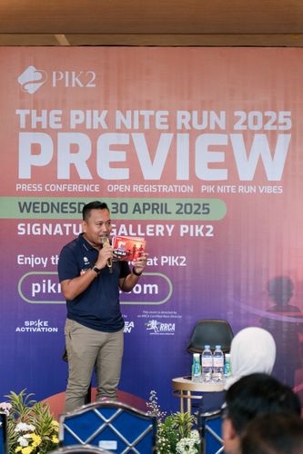 Race photo from PIK NITE RUN VIBES