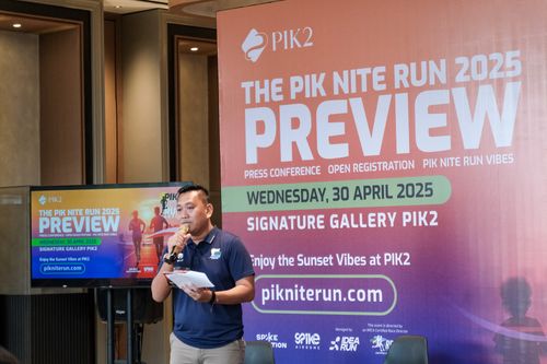 Race photo from PIK NITE RUN VIBES