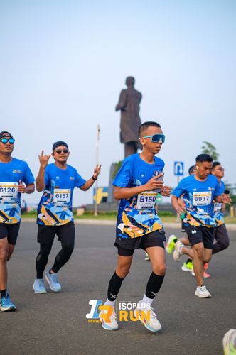 Race photo from ISOPlus Run 2024 Jakarta