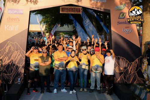 Race photo from Kelud Vertical Challenge 2024