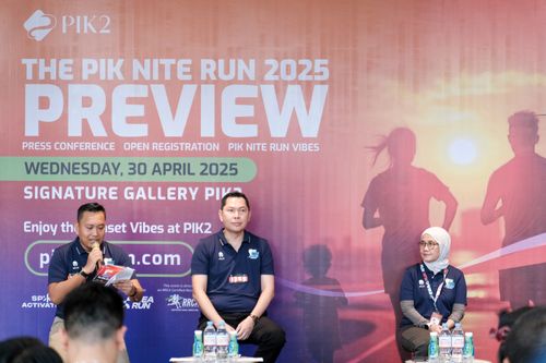 Race photo from PIK NITE RUN VIBES
