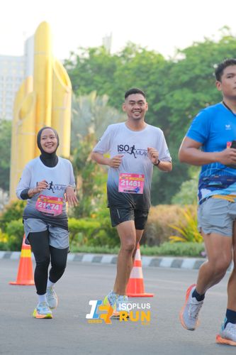 Race photo from Isoplus Run 2024 Surabaya