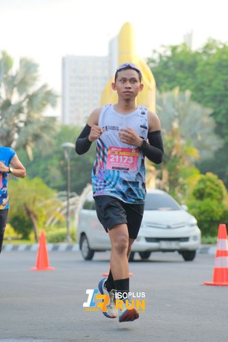 Race photo from Isoplus Run 2024 Surabaya