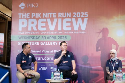 Race photo from PIK NITE RUN VIBES