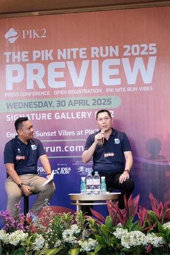 Race photo from PIK NITE RUN VIBES