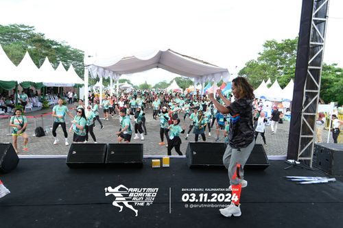 Race photo from Arutmin Borneo Run 2024