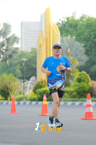 Race photo from Isoplus Run 2024 Surabaya