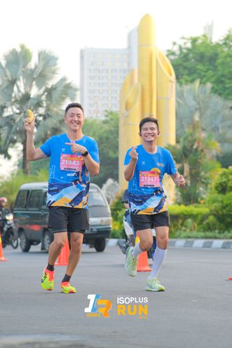 Race photo from Isoplus Run 2024 Surabaya