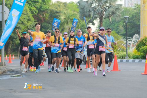 Race photo from Isoplus Run 2024 Surabaya