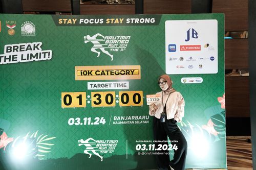 Race photo from Arutmin Borneo Run 2024