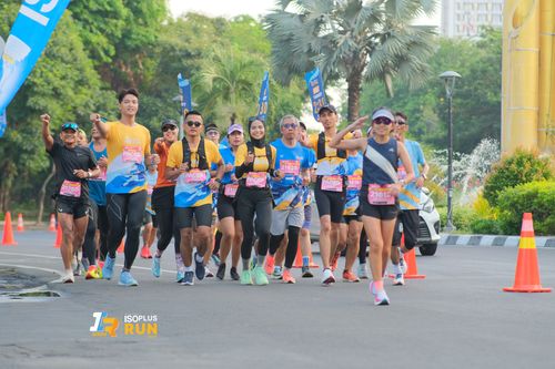 Race photo from Isoplus Run 2024 Surabaya