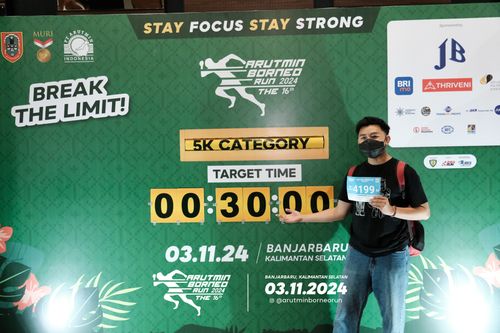 Race photo from Arutmin Borneo Run 2024