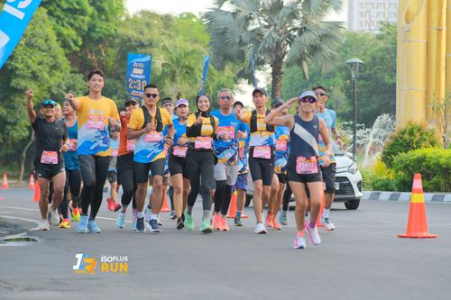 Race photo from Isoplus Run 2024 Surabaya